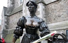 SINÉAD O'CONNOR - Molly Malone - YouTube