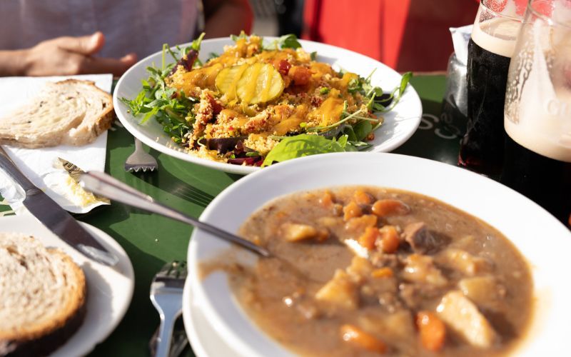 The perfect food pairings, what to eat with your pint of Guinness