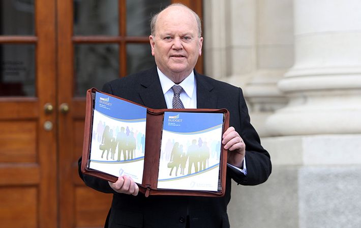 Lots of giveaways in Ireland’s 2016 pre-election budget