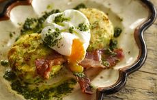 Irish breakfast potato cakes, bacon, eggs and mojo sauce recipe