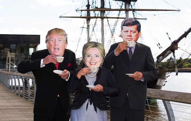Taking the locals by surprise in New Ross town were ‘President John F. Kennedy’, ‘Donald Trump’ and ‘Hilary Clinton’. The famous trio were on hand to help launch the annual Kennedy Summer School.