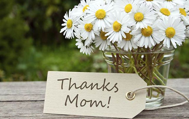 And if you want to say Happy Mother's Day in Irish, all you need to write is: Beannachtai lá na mathair do gach einne