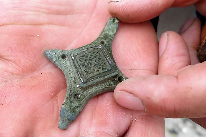 When an American student found a 12th century Irish brooch on a Galway Beach