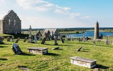 These hilarious gravestone epitaphs prove Irish dark wit is unmatched