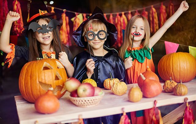 Say trick or treat as Gaeilge with 30 Irish words to use this Halloween