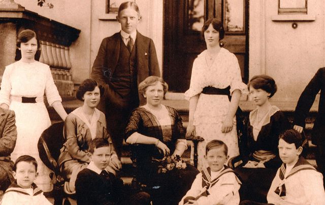 Mary Martin surrounded by her family. 