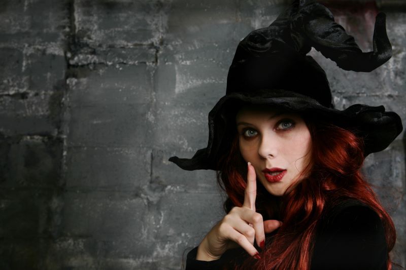 These terrifying Halloween figures all have Irish origins