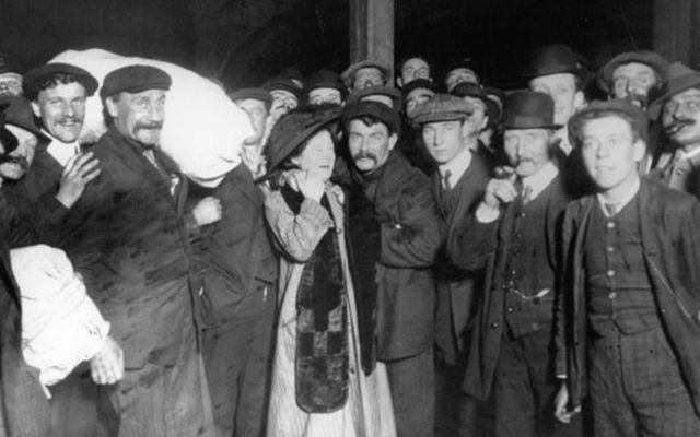 Titanic survivors greeted by family in Southampton