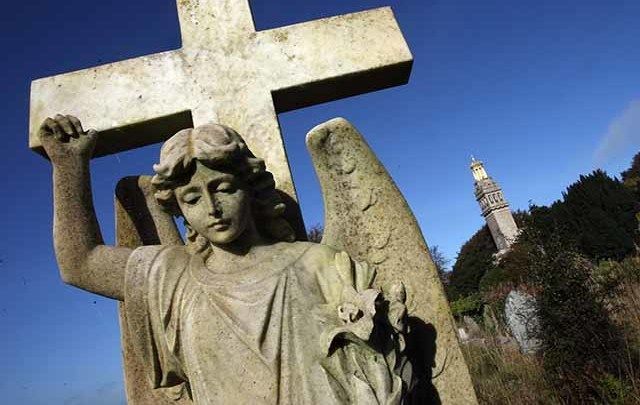 Old Irish prayers and historic Celtic blessings to brighten your day.