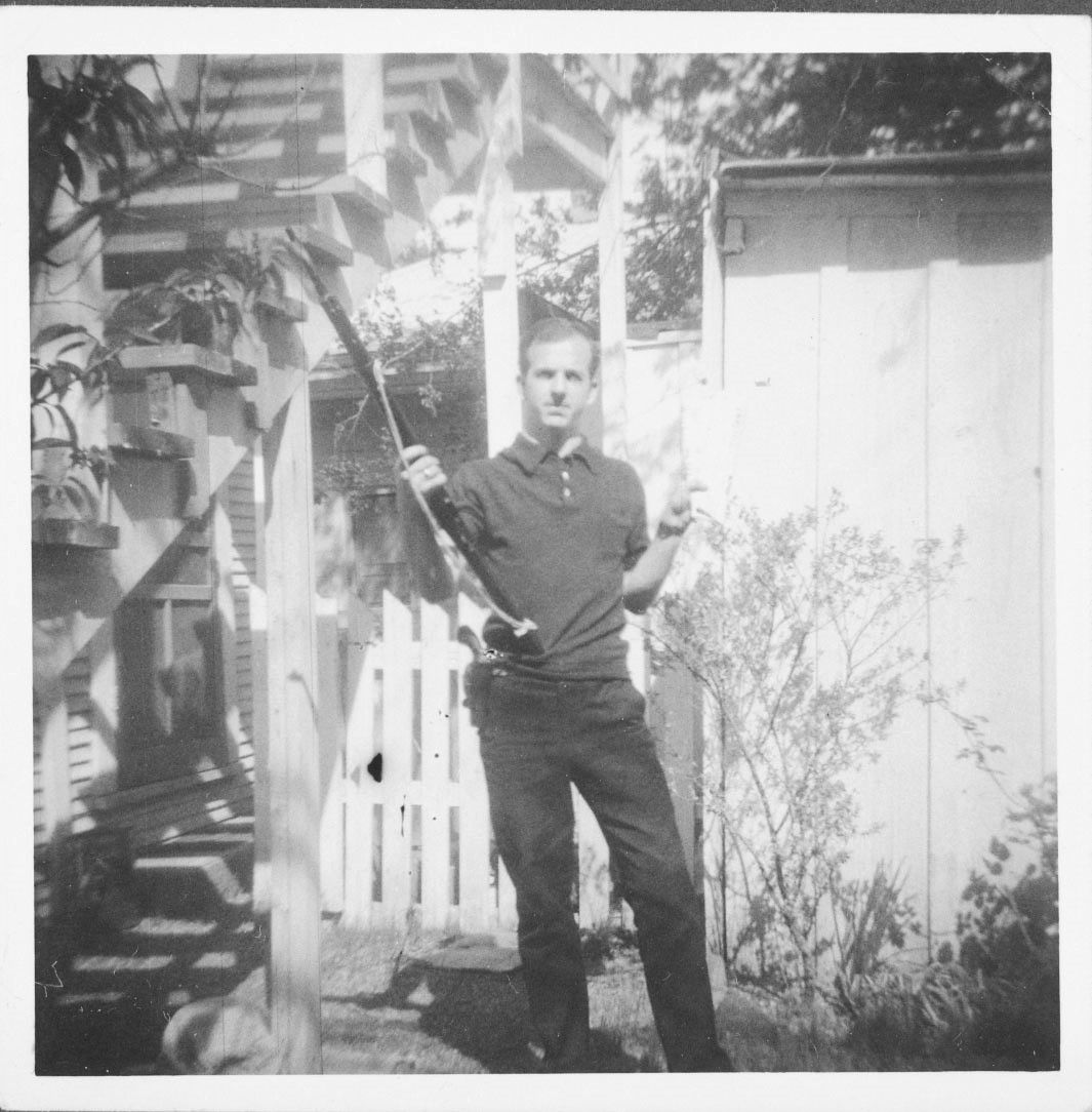 One of the photos of Oswald used as evidence during The Warren Commission (Archives.gov)