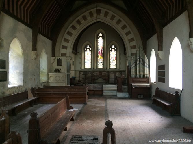 St Nicholas's Church Moyliskar, Mullingar: Look at those ceilings!!