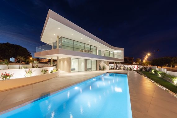 Learn about gorgeous vacation homes abroad like this one at The Overseas Property Show.