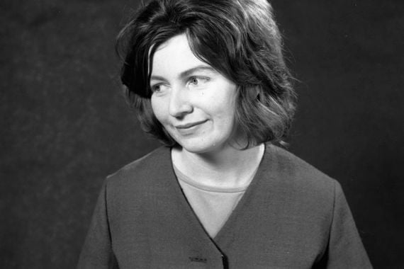 Edna O'Brien - "The Country Girls" (1960) Edna O'Brien - "The Country Girls" (1960)