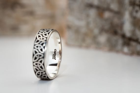 Claddagh Jewellers - Celtic ring. Claddagh Jewellers - Celtic ring.