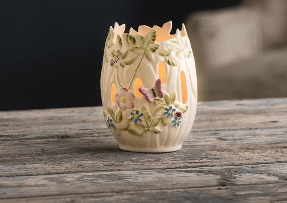 Belleek Pottery is one of the many Irish products featured in the IrishCentral Box Belleek Pottery is one of the many Irish products featured in the IrishCentral Box