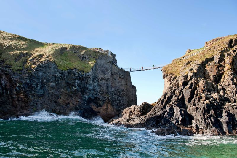 Carrack-a-Reade Rope Bridge (Tourism Ireland)