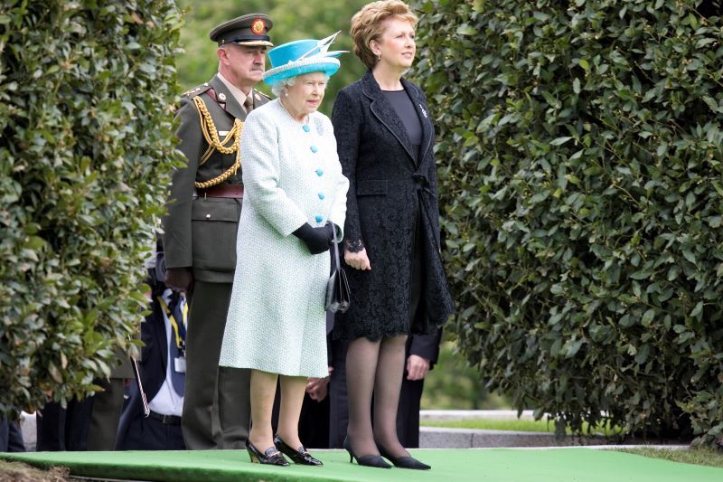 Queen Elizabeth with then-President Mary McAleese at the Irish War memorial Garden in Dublin in May 2011. (RollingNews.ie)