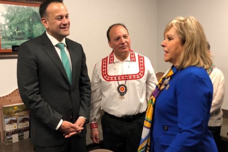 Leo Varadkar, Choctaw nation Indian chief Gary Batton, and Oklahoma Governor Mary Fallin in Oklahoma on March 11, 2018. (RollingNews.ie)