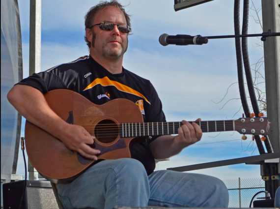 Guitarist John Walsh. Guitarist John Walsh.