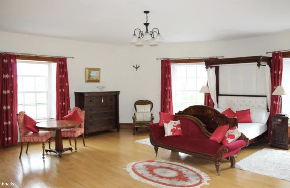 One of the bedrooms at Ballycurrin Demesne. One of the bedrooms at Ballycurrin Demesne.