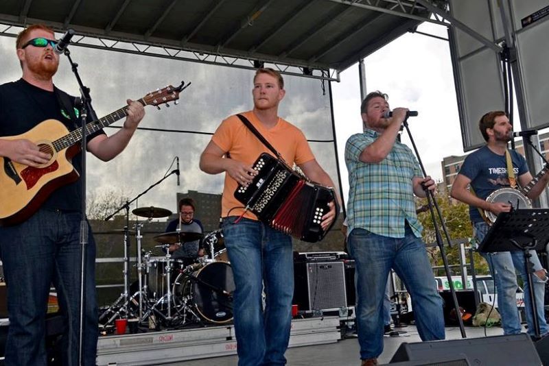 The Narrowbacks performing at The Great Irish Fair.
