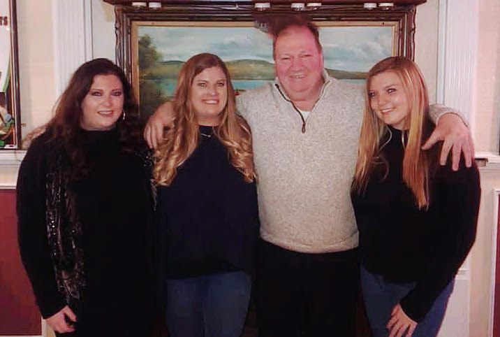 Tom Mulligan with his daughters KatieLynn, Kelsey and Tricia. Tom Mulligan with his daughters KatieLynn, Kelsey and Tricia.