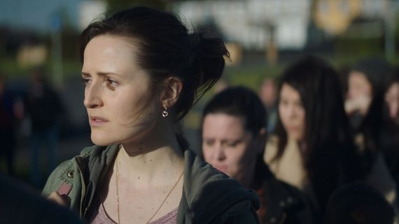 Clare Dunne stars as an abused young Irish woman finding her way back to her life in Herself Clare Dunne stars as an abused young Irish woman finding her way back to her life in Herself