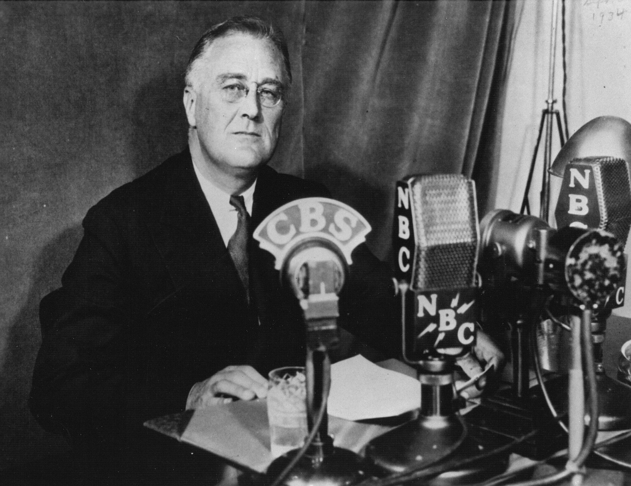 Franklin Delano Roosevelt (FDR). Franklin Delano Roosevelt (FDR).