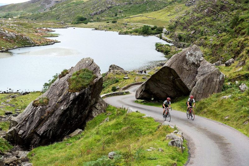 Cycle the Ring of Kerry. (Ireland's Content Pool)