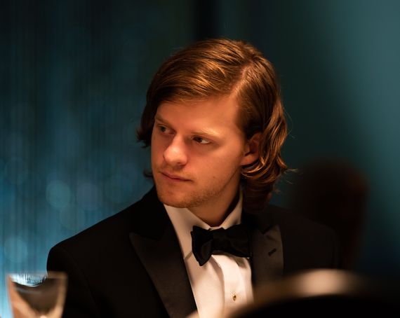 Lucas Hedges in French Exit Lucas Hedges in French Exit