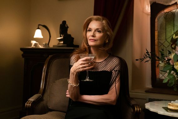 Michelle Pfeiffer in French Exit Michelle Pfeiffer in French Exit
