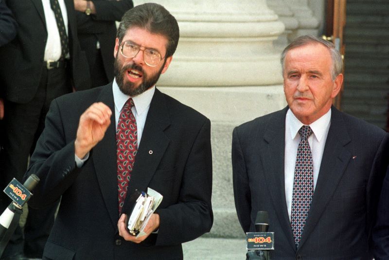 April 6, 1994: Sinn Fein President Gerry Adams and Taoiseach Albert Reynolds on the steps of Government buildings in Dublin after their historic meeting. (RollingNews.ie) April 6, 1994: Sinn Fein President Gerry Adams and Taoiseach Albert Reynolds on the steps of Government buildings in Dublin after their historic meeting. (RollingNews.ie)