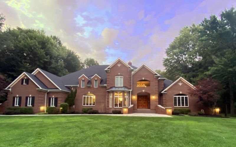 Howard Hanna Real Estate