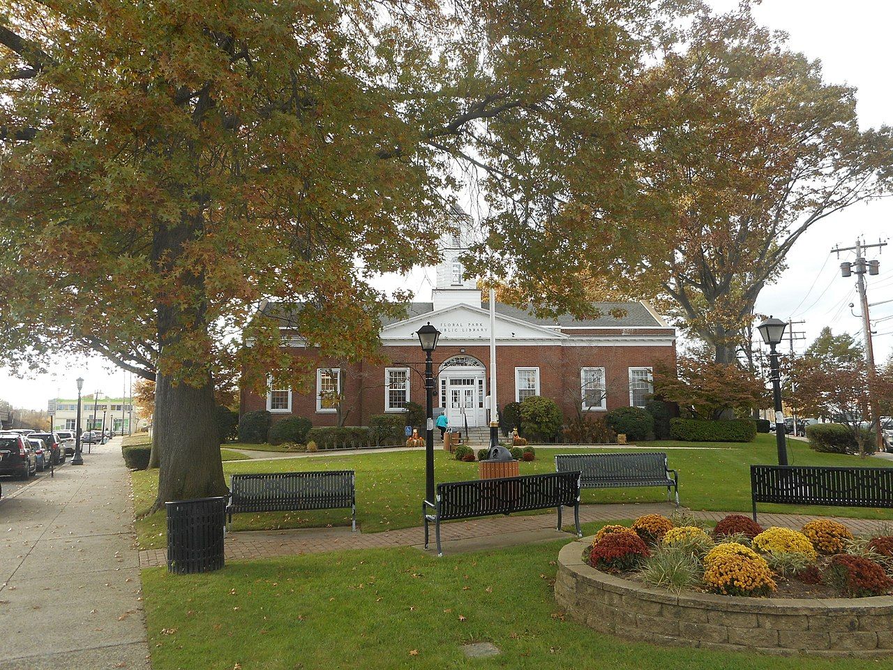 Floral Park. Floral Park.