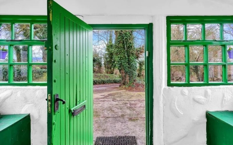 myhome.ie/Sherry FitzGerald McDermott Tullow