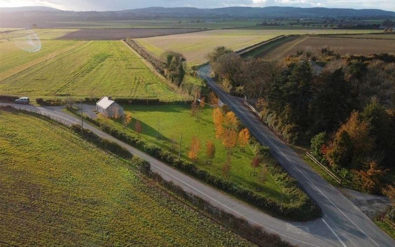 The property is surrounded by uninterrupted views of rolling hills to the west The property is surrounded by uninterrupted views of rolling hills to the west