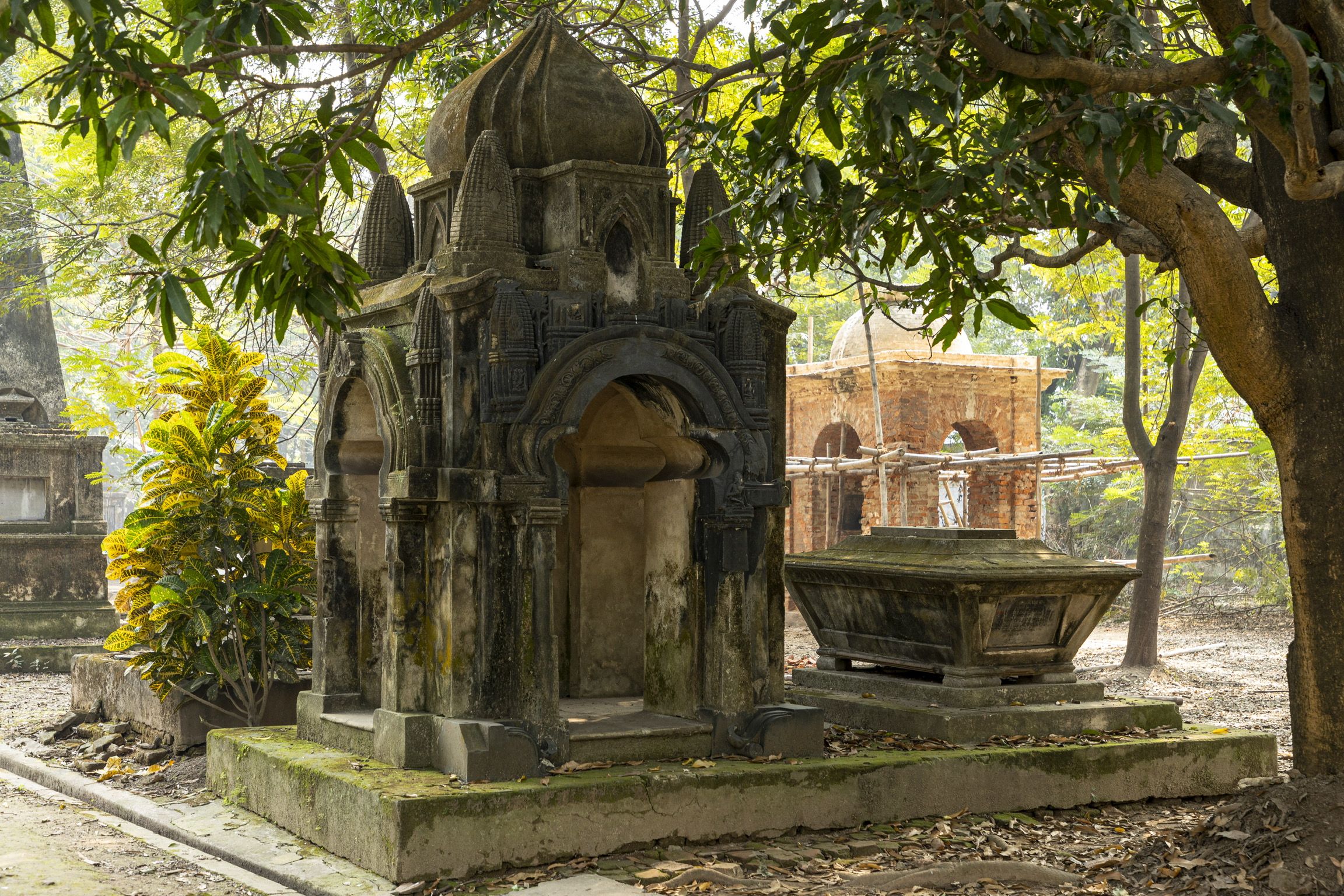Tomb of Charles Stuart. Image Credits: Wikimedia Commons.