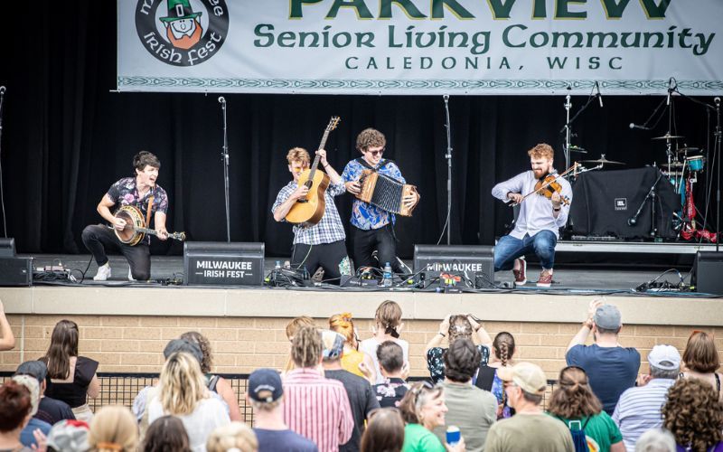 Boxing Banjo performing at Milwaukee Irish Fest.