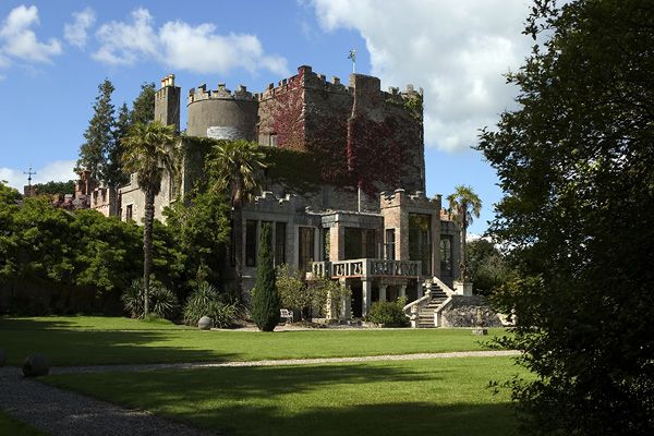 Huntingdon Castle. Liam Hughes/Wikimedia Commons