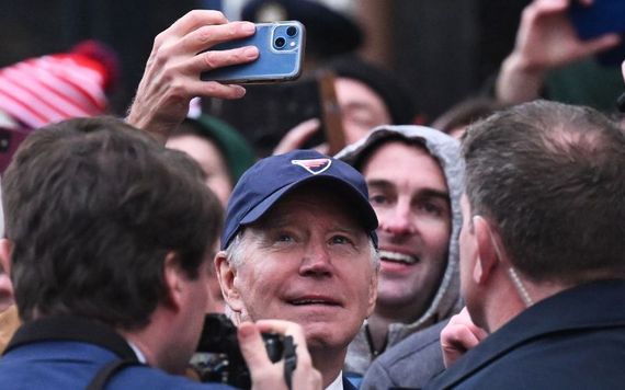 US President Joe Biden taking a selfie in Dundalk, Co Louth. (Getty Images) US President Joe Biden taking a selfie in Dundalk, Co Louth. (Getty Images)