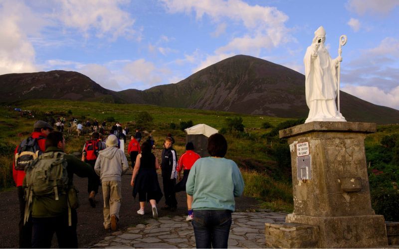 Walkers on Croagh Patrick, near Westport, Co. Mayo. (Ireland's Content Pool) Walkers on Croagh Patrick, near Westport, Co. Mayo. (Ireland's Content Pool)