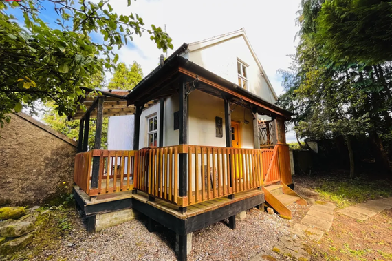 The wraparound porch. The wraparound porch.