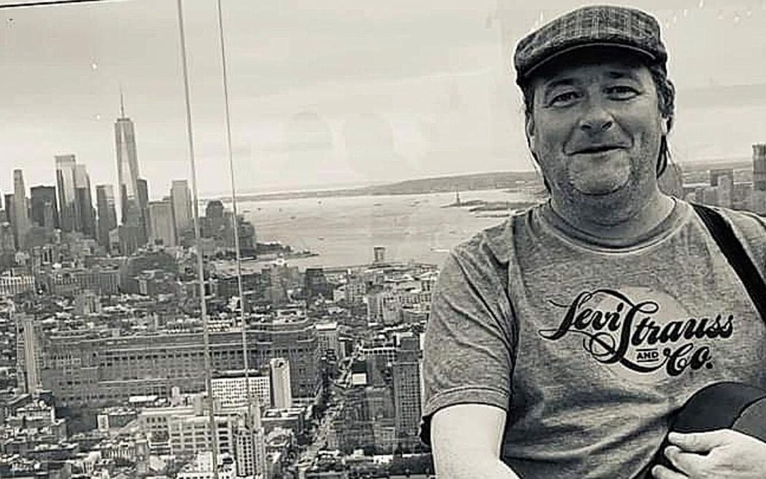 Irish folk balladeer Allen Gogarty. Irish folk balladeer Allen Gogarty.