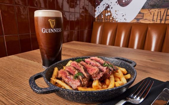 Steak frites at Guinness Open Gate Brewery Chicago. (Brad Danner) Steak frites at Guinness Open Gate Brewery Chicago. (Brad Danner)