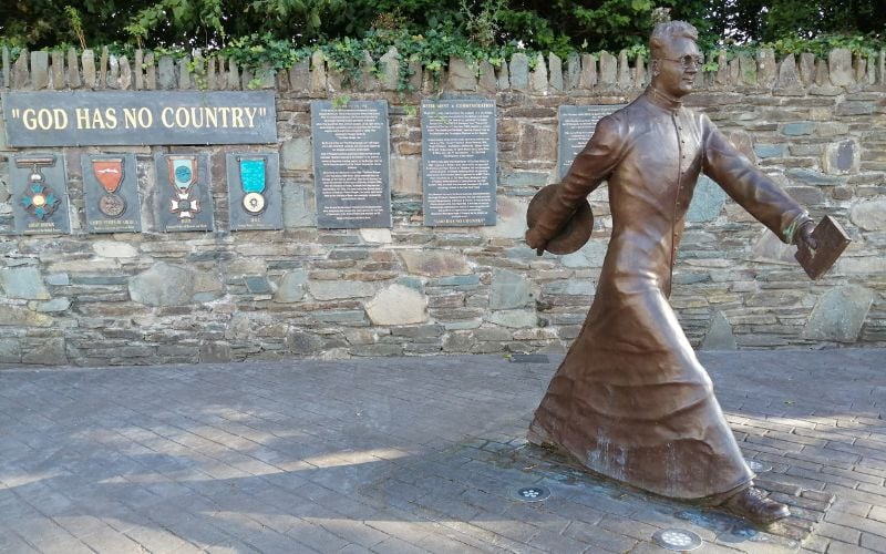 Monsignor Hugh O'Flaherty memorial statue in Killarney, Co Kerry. (Fáilte Ireland / Ireland's Content Pool) Monsignor Hugh O'Flaherty memorial statue in Killarney, Co Kerry. (Fáilte Ireland / Ireland's Content Pool)