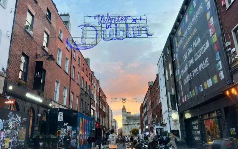 November 6, 2025: A "Winter in Dublin" light display over South William Street. (RollingNews.ie) November 6, 2025: A "Winter in Dublin" light display over South William Street. (RollingNews.ie)