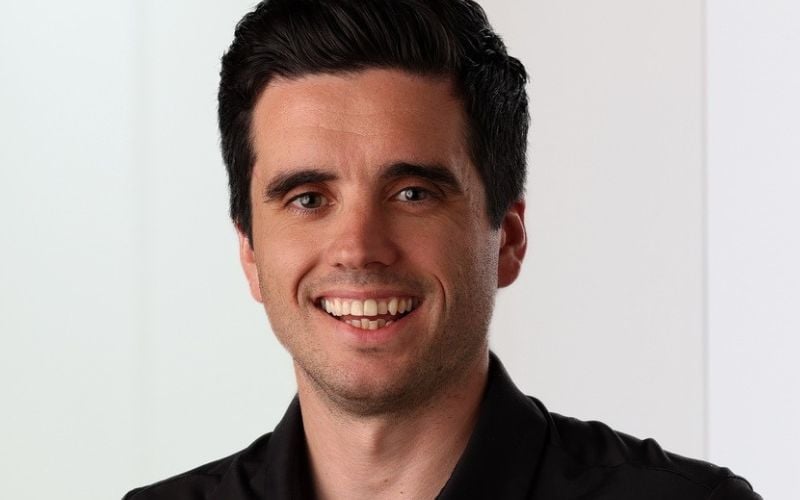 Damien O'Brien. Damien O'Brien.