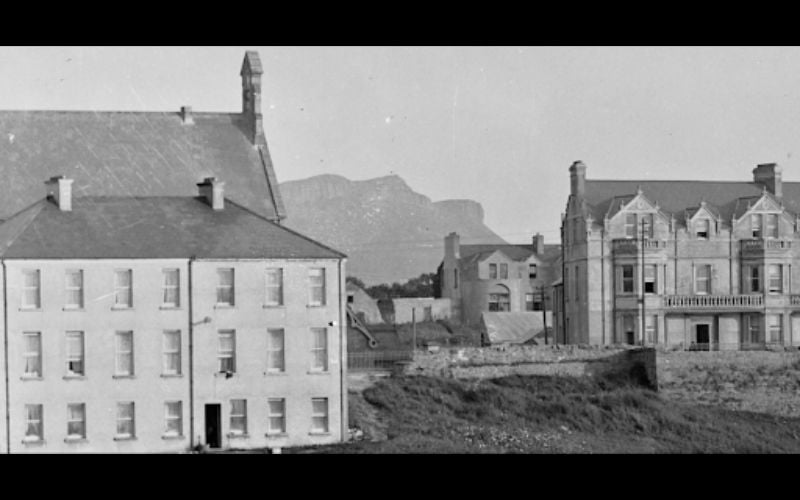 Bundoran Lodge c.1904-1905 by Robert French (National Library of Ireland) Bundoran Lodge c.1904-1905 by Robert French (National Library of Ireland)