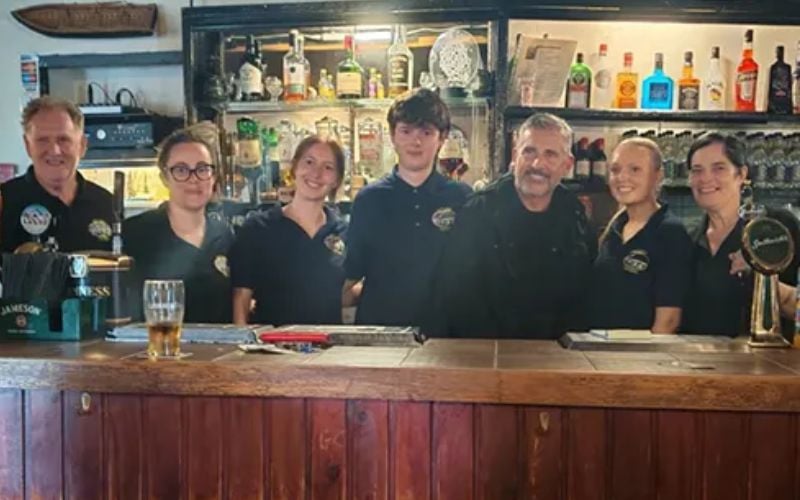 Steve Carell in Teach Ósta Inis Meáin. Pic: Teach Ósta Inis Meáin/Instagram Steve Carell in Teach Ósta Inis Meáin. Pic: Teach Ósta Inis Meáin/Instagram