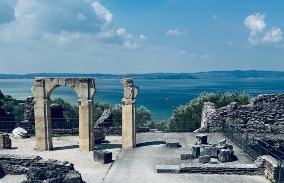 The stunning Grottoes of Catullus shows off Lake Garda to its best advantage. The stunning Grottoes of Catullus shows off Lake Garda to its best advantage.